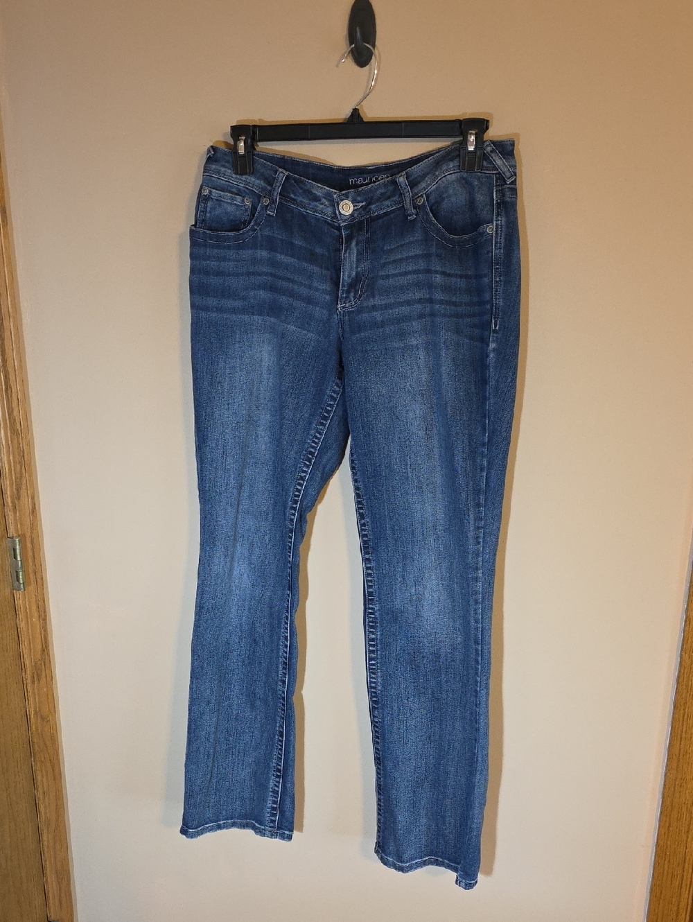 Women's Maurices Mid Rise Straight Leg Medium Wash Jeans Size 12 Long